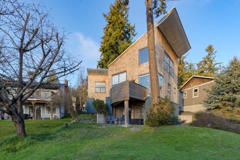 Your perfect Whidbey Island escape.