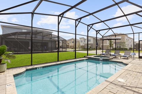 Open space layout made easy connections for everyone.