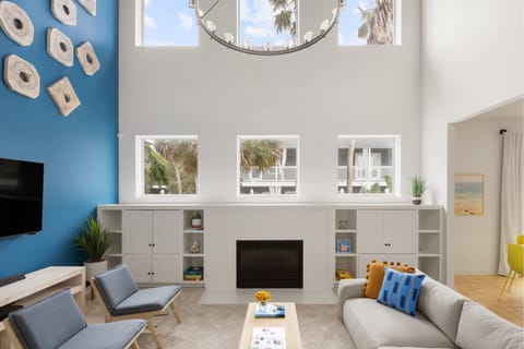 Soaring ceilings and a feature wall that wows every time.