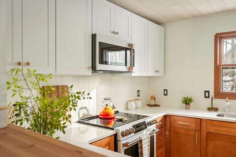 Efficiency and reliability, right at your fingertips.