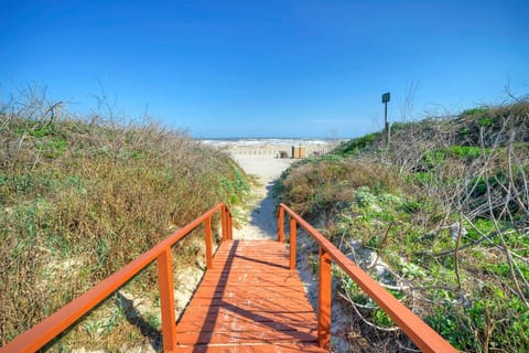 Pathway to the beach.