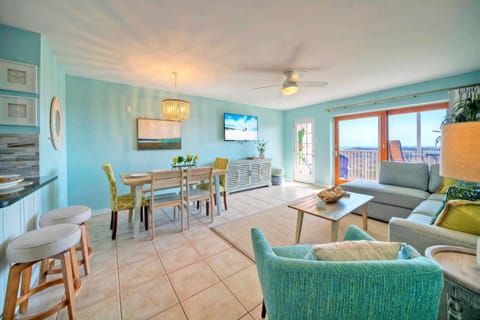 Open-concept living spaces. (Rise N Beach)