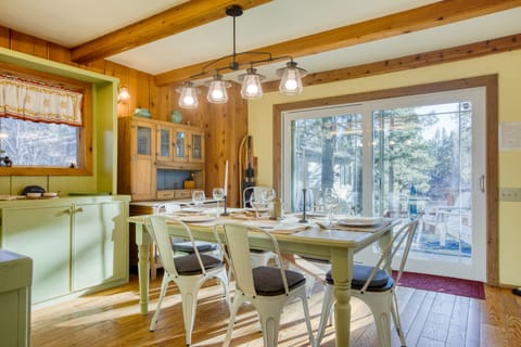 Enjoy meals with a view in the dining area, featuring easy access to the balcony for seamless indoor-outdoor living!