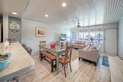 Open layout makes it easy for your group to connect. (Pour Me a Vacation)