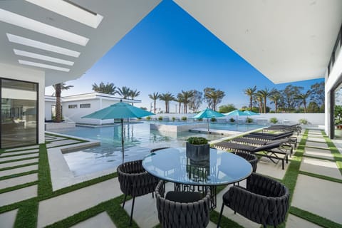 Multiple seating options.