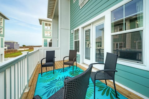 Chill out on the balcony.