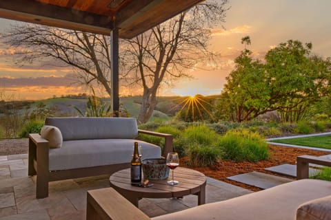 Outdoor dining by the firepit.