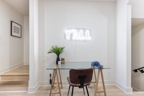 Outrider Buyout- 3 units by AvantStay | Sleeps 36 House in East Nashville