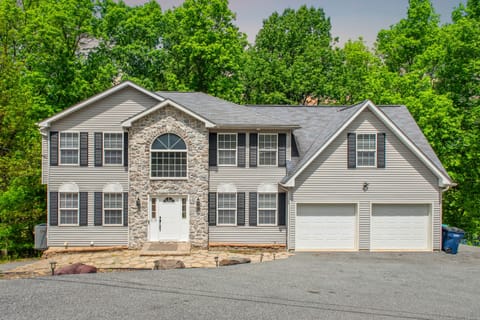 Welcome to Penn Estate Lakeview Retreat!