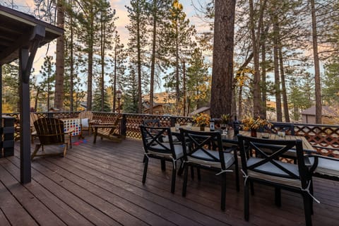 A spacious deck, perfect for entertaining! (Gambler)
