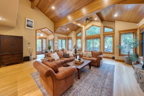Bright and airy living room.