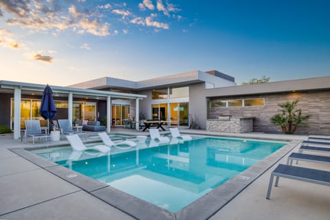 Stunning pool. (Polo Villa 1)