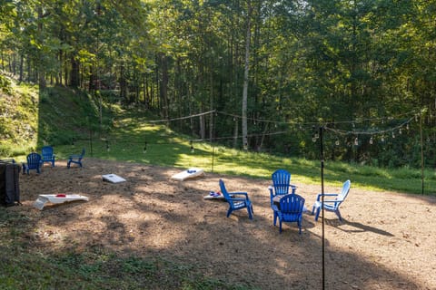 Access to a communal fire pit and yard area, shared with two other Dudley cabins.