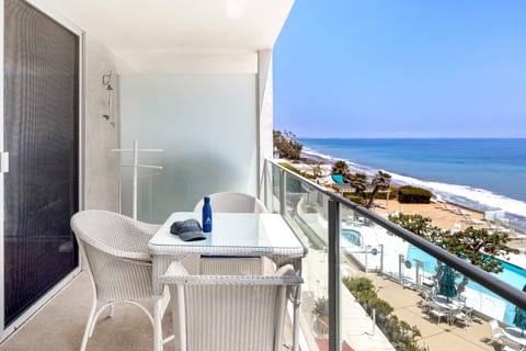 Dine al fresco on the balcony.