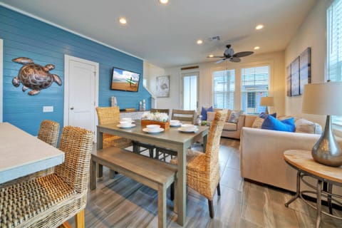 Open layout makes it easy for your group to connect. (Bluegrass Breeze)