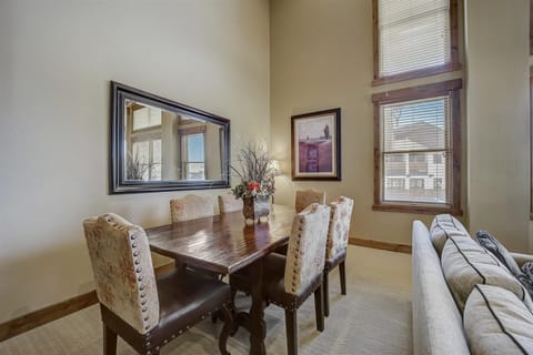 Dining area. (Mont Cervin #33)