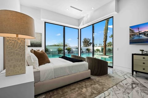 Bedroom 1. (Villa 14)