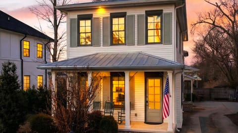 Welcome to Fowlkes Street!