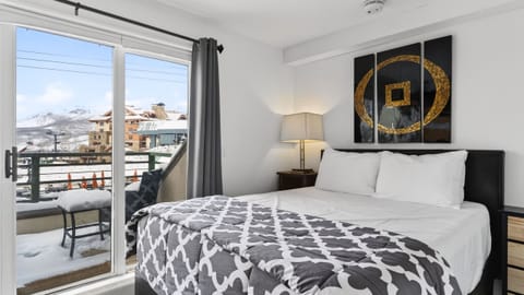 Queen bed, twin bed and direct balcony access.