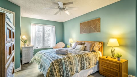 The primary bedroom features a queen bed and an ensuite bathroom.