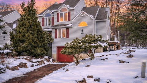 Welcome to Mountain Laurel Lodge!