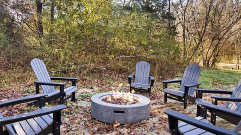 Gather around the firepit for s’mores and stories under the Smoky Mountain stars.
