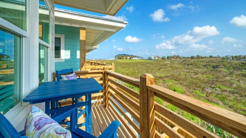 Sunrise Beach #44 - Between the Shores: Perfect spot for afternoon relaxation.