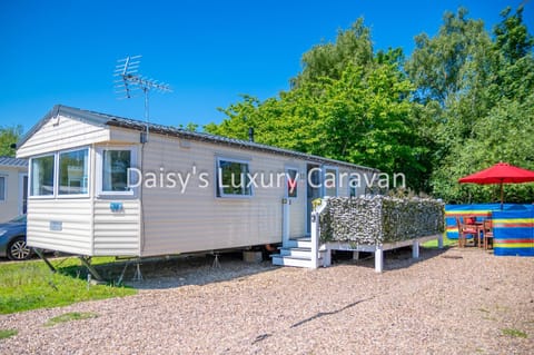 Daisy's luxury caravan at tattershall lakes Campground/ 
RV Resort in Tattershall