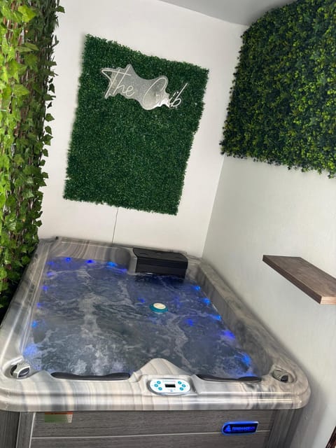 Hot Tub