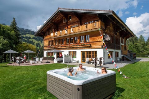 Summer, Hot Tub, Hot Tub, Balcony/Terrace, Balcony/Terrace