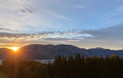 Natural landscape, Lake view, Mountain view, Sunrise