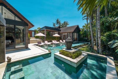 Villa St Lau - Signature 3BR Hideaway in Ubud Villa in Sukawati