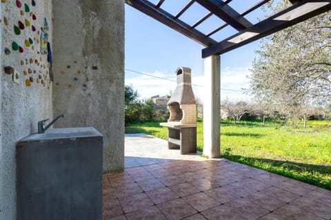 Residenza gli Ulivi, Villa privata con ampio giardino e uliveto Villa in Sardinia