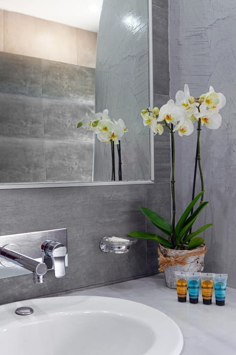 Villa Dina with private Juccuzi Apartment in Perissa