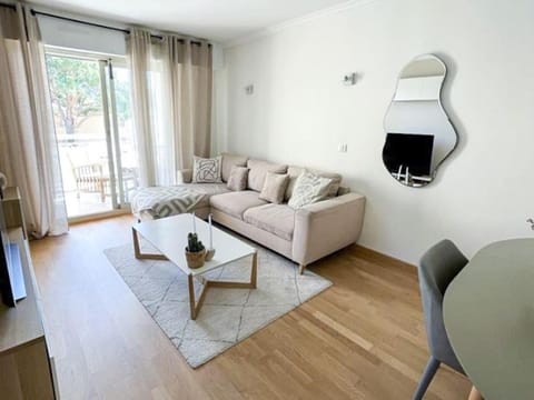 POMPIDOU - 2 Chambres avec piscine, parking, Tennis, Juan Apartment in Antibes