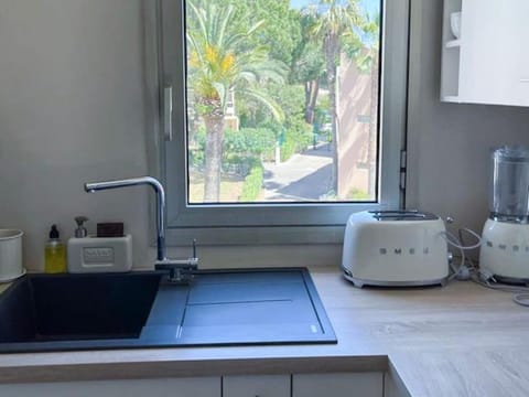 POMPIDOU - 2 Chambres avec piscine, parking, Tennis, Juan Apartment in Antibes