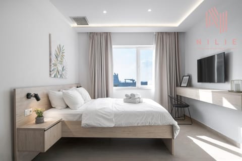 Bed, View (from property/room)