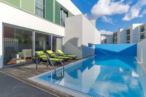 Property building, Pool view, Swimming pool