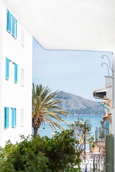 Property building, View (from property/room), Mountain view, Sea view, Street view