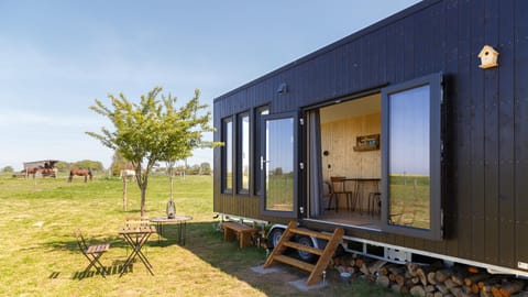 Property building, Garden