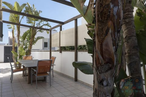 Patio, Day, View (from property/room), Balcony/Terrace, Living room, Seating area, Dining area