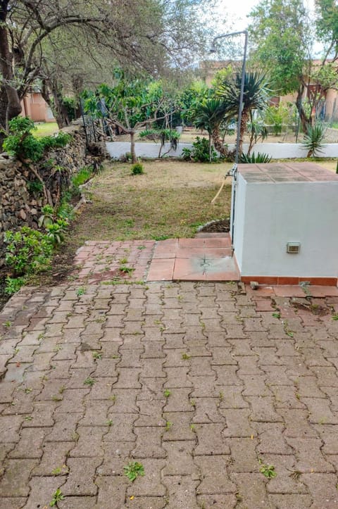 Shower, Property building, Facade/entrance, Spring, Day, Natural landscape, Garden, Garden view