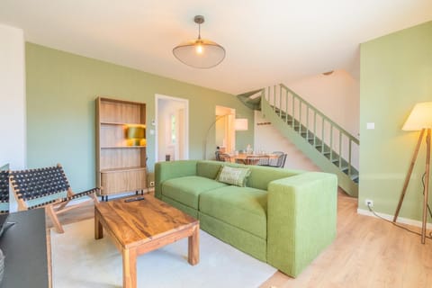 3 bedroom house with garden near Lille + garage Bed and Breakfast in Lille