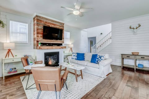 Beach Vibes House in Lincoln City