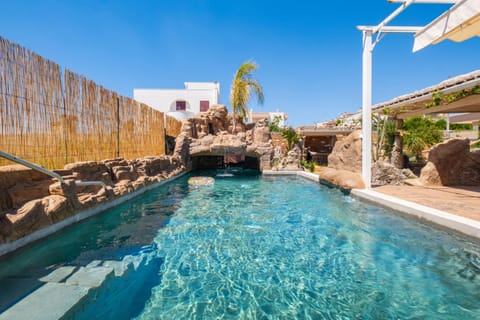 Day, Natural landscape, Pool view, Swimming pool