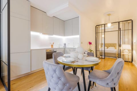 Kitchen or kitchenette, Living room, Dining area