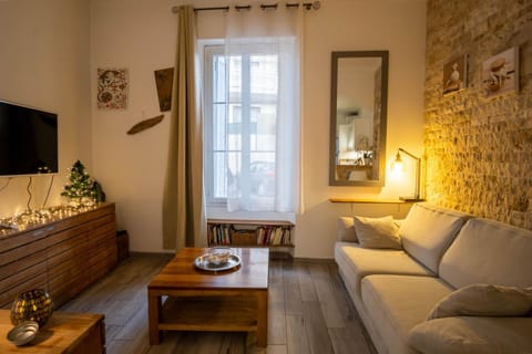 Appartement très cosy avec cour Apartment in Cannes