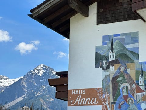 Staff, Mountain view