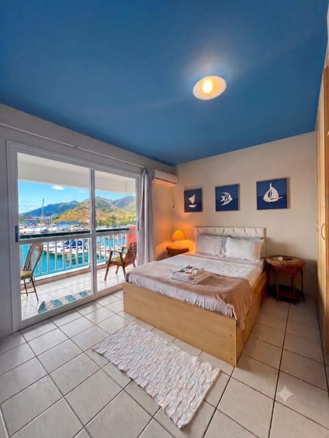 Bed, Natural landscape, View (from property/room), Balcony/Terrace, Photo of the whole room, Bedroom, Mountain view