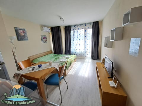 TV and multimedia, Living room, Bedroom, air conditioner